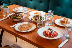 Έμπα Στο Ψητό