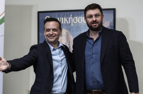 Συνάντηση του υποψηφίου δημάρχου Αθηναίων Χάρη Δούκα με τον επικεφαλής του Συνδυασμού "Ανοιχτή Πόλη" Κώστα Ζαχαριάδη