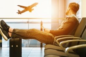 Travelling Light: Η νέα τάση στα αεροπορικά ταξίδια