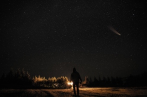 Avi Loeb: Ο Αμερικανοϊσραηλινός επιστήμονας μιλά για την εξωγήινη ζωή