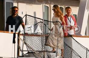 Η Angelina Jolie ανέβηκε σήμερα στη θαλαμηγό του Ωνάση, Christina O. 