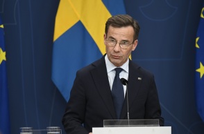 Σουηδία: Ο πρωθυπουργός Ουλφ Κρίστερσον καλεί την ΕΕ να ενισχύσει τους συνοριακούς ελέγχους και την εσωτερική ασφάλεια μετά την επίθεση στις Βρυξέλλες.