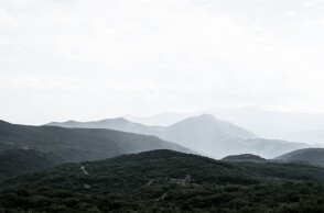 Με βροχές και καταιγίδες ο καιρός την Τετάρτη