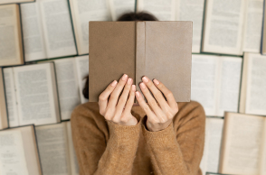 10 νέα βιβλία ελληνικής λογοτεχνίας