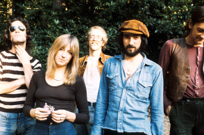 Fleetwood Mac: Τα 50 χρόνια του «Hypnotized» και το βιβλίο για την ιστορία της μπάντας