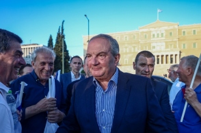 Ο Καραμανλής κι αν γέρασε κι ασπρίσαν τα μαλλιά του…