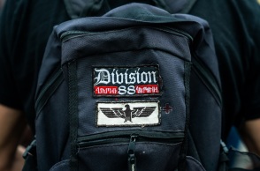 Έρευνα: Ο ρατσισμός αυξάνεται στην Ευρώπη - Το 45% των ερωτηθέντων υπέστη φυλετικές διακρίσεις - Σε ποιες χώρες σημειώνει άλμα η ακροδεξιά.