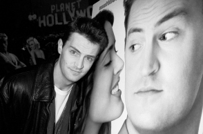 Matthew Perry: «Θέλω να με θυμούνται ως κάτι παραπάνω από ένα Φιλαράκι»