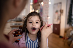 Τα αντιβιοτικά για κοινές παιδικές λοιμώξεις δεν είναι πλέον αποτελεσματικά - Ανάγκη επικαιροποίησης δράσεων για την αντιμετώπιση των ανθεκτικών βακτηρίων.