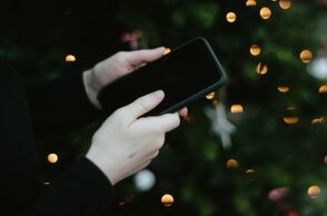 Θεσσαλονίκη: Σύλληψη για τηλεφωνική απάτη σε βάρος 67χρονης με πρόσχημα νοσηλεία του γιου της - «Πέταξε» στους δράστες χρήματα και χρυσαφικά από το μπαλκόνι.