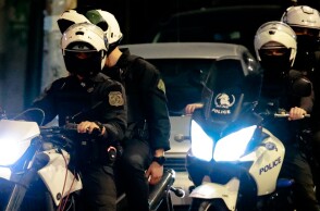 Συνελλήφθησαν τέσσερα άτομα για παράνομη παροχή στάθμευσης στο Κολωνάκι