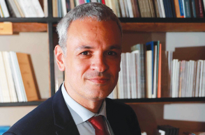 Mάνος Καραγιάννης: Συνέντευξη με αφορμή το βιβλίο του «Το Νέο Πολιτικό Ισλάμ: Ανθρώπινα Δικαιώματα, Δημοκρατία και Δικαιοσύνη» (εκδ. Παπαζήση)