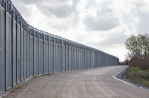 ΕΕ: H Κομισιόν θα χρηματοδοτήσει με 250 εκατ. ευρώ, την ενίσχυση των συστημάτων προστασίας των συνόρων, υποδοχής και ασύλου στην Ευρωπαϊκή Ένωση.