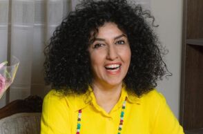 Η Ναργκίς Μοχαμαντί σταμάτησε την απεργία πείνας - Μεταφέρθηκε στο νοσοκομείο χωρίς να υποχρεωθεί να φορέσει χιτζάμπ - Τι δήλωσε η κάτοχος του Νόμπελ Ειρήνης.