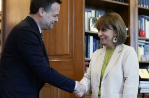 Κατερίνα Σακελλαροπούλου: Συνάντηση με τον νεοεκλεγέντα δήμαρχο Αθηναίων, Χάρη Δούκα - Παρουσίασε στην Πρόεδρο της Δημοκρατίας τις προτάσεις του για την πόλη.