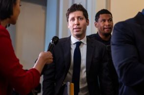 Τεχνητή νοημοσύνη: Ο σταρ της Σίλικον Βάλεϊ Σαμ Άλτμαν πηγαίνει στη Microsoft μετά την απόλυσή του από την OpenAI - Ποιο ρόλο αναλαμβάνει.