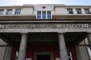 Βύρωνας: Κατέληξε η 16χρονη που είχε πέσει σε κώμα μετά από χρήση κοκτέιλ ναρκωτικών - Νοσηλευόταν σε κωματώδη κατάσταση