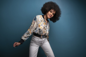 Η Μόνικα Κασαμπελέ μας ταξιδεύει στο «Γκρεκοφουτουρισμό»