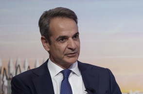 Στιγμιότυπο από την επίσκεψη Μητσοτάκη στο Λονδίνο