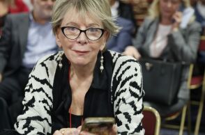 ΣΥΡΙΖΑ - Έλενα Ακρίτα: Αντιδράσεις προκάλεσε ανάρτησή της στο Instagram, στην οποία αναγράφονται τα στοιχεία της βουλευτικής της αποζημίωσης για τον Δεκέμβριο.