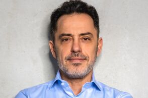 Microsoft: Έλληνας αναλαμβάνει σημαντική διευθυντική θέση - Ο Κώστας Λουκάς θα καθορίζει την περιφερειακή στρατηγική σε όλες τις χώρες του ΕΜΕΑ.