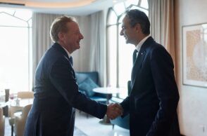 Συνάντηση Μητσοτάκη με τον πρόεδρο της Microsoft Brad Smith