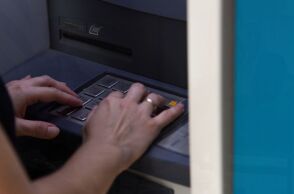 Πληρωμές από τον e-ΕΦΚΑ και τη ΔΥΠΑ έως τις 16 Αυγούστου