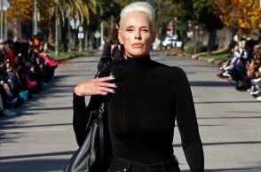 Μπριγκίτε Νίλσεν: Επιστροφή στην πασαρέλα για το σόου του οίκου Balenciaga στο Λος Άντζελες - Πώς σχολίασε τo comeback της η 60χρονη ηθοποιός και μοντέλο από τη Δανία.