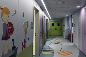 Εφημερία στο «Αγλαΐα Κυριακού»