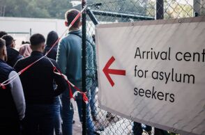 Γερμανία: Το CDU αλλάζει στάση έναντι του Ισλάμ - Μόνο «οι μουσουλμάνοι που μοιράζονται τις αξίες μας ανήκουν στη χώρα», αναφέρεται στο νέο πρόγραμμα.