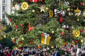 Στην αναζήτηση προσιτών τιμών στρέφονται οι καταναλωτές ενόψει Χριστουγέννων - Εντείνονται οι έλεγχοι στη αγορά - Οι εκτιμήσεις του εμπορικού κόσμου.