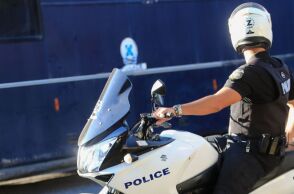 Βοιωτία: ΕΔΕ σε βάρος του αστυνομικού που μαχαίρωσε την πρώην σύντροφό του