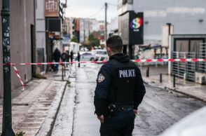 Πυροβολισμοί έξω από κέντρο διασκέδασης στο Γκάζι - Βίντεο ντοκουμέντο καταγράφει τη στιγμή της επίθεσης - Σκληρές εικόνες.