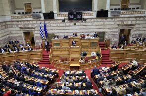  Υπερψηφίστηκε ο προϋπολογισμός 2024: 158 «ναι», 142 «όχι»