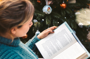 32 βιβλία ξένης λογοτεχνίας για να διαβάσεις ή να χαρίσεις στις γιορτές