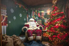 10 χριστουγεννιάτικα χωριά στήνονται στις γειτονιές του Δήμου Αθηναίων