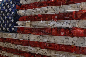 Πρεσβείες, σημαίες και τέχνη: Το αμερικανικό παράδειγμα