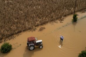 Θεσσαλία: Ξεκίνησε η προκαταβολή του ήμισυ της επιχορήγησης προς πληγείσες επιχειρήσεις από τις πλημμύρες - Καταβλήθηκαν 10,7 εκατ. ευρώ προς 713 επιχειρήσεις. 