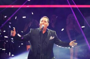 Το αντίο του καλλιτεχνικού κόσμου  στον Βασίλη Καρρά