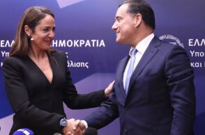 Μιχαηλίδου: Πήρε τη σκυτάλη του Υπουργείου Εργασίας  από τον Γεωργιάδη