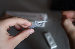 Τεστ για την ανίχνευση κορωνοϊού ή γρίπης