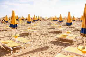 Προχωρούν οι ηλεκτρονικές δημοπρασίες για πάνω από 1.200 παραχωρήσεις σε παραλίες