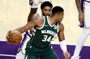 Αντετοκούνμπο: «Ο Ντέιμ έβαλε το καλύτερο buzzer beater στα 11 μου χρόνια εδώ»