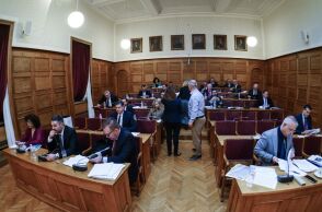 Εξεταστική για Τέμπη - Κύκλοι της πλειοψηφίας: Μεγάλες ευθύνες της ΡΑΣ αποκαλύπτει η κατάθεση της προέδρου της Αρχής, Ιωάννας Τσιαπαρίκου.