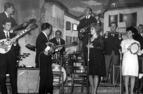 Όταν συνάντησα πρώτη φοά την Πόλυ Πάνου στο Κύτταρο