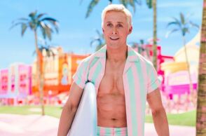 O ηθοποιός Ράιν Γκόσλινγκ ως Κεν στην ταινία Barbie