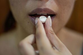 Πολωνία: Νομοσχέδιο για την ελεύθερη πρόσβαση στο «χάπι της επόμενης μέρας» ενέκρινε η κυβέρνηση Τουσκ - Επανέρχεται στα ευρωπαϊκά πρότυπα η χώρα.