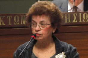 Πέθανε η δημοσιογράφος Φανή Πετραλιά