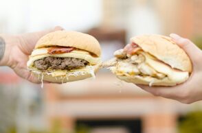 12 στέκια στην Αθήνα για street food