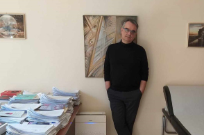 Γιώργος Παππάς: Ο γιατρός που μίλησε πρώτος για την πανδημία